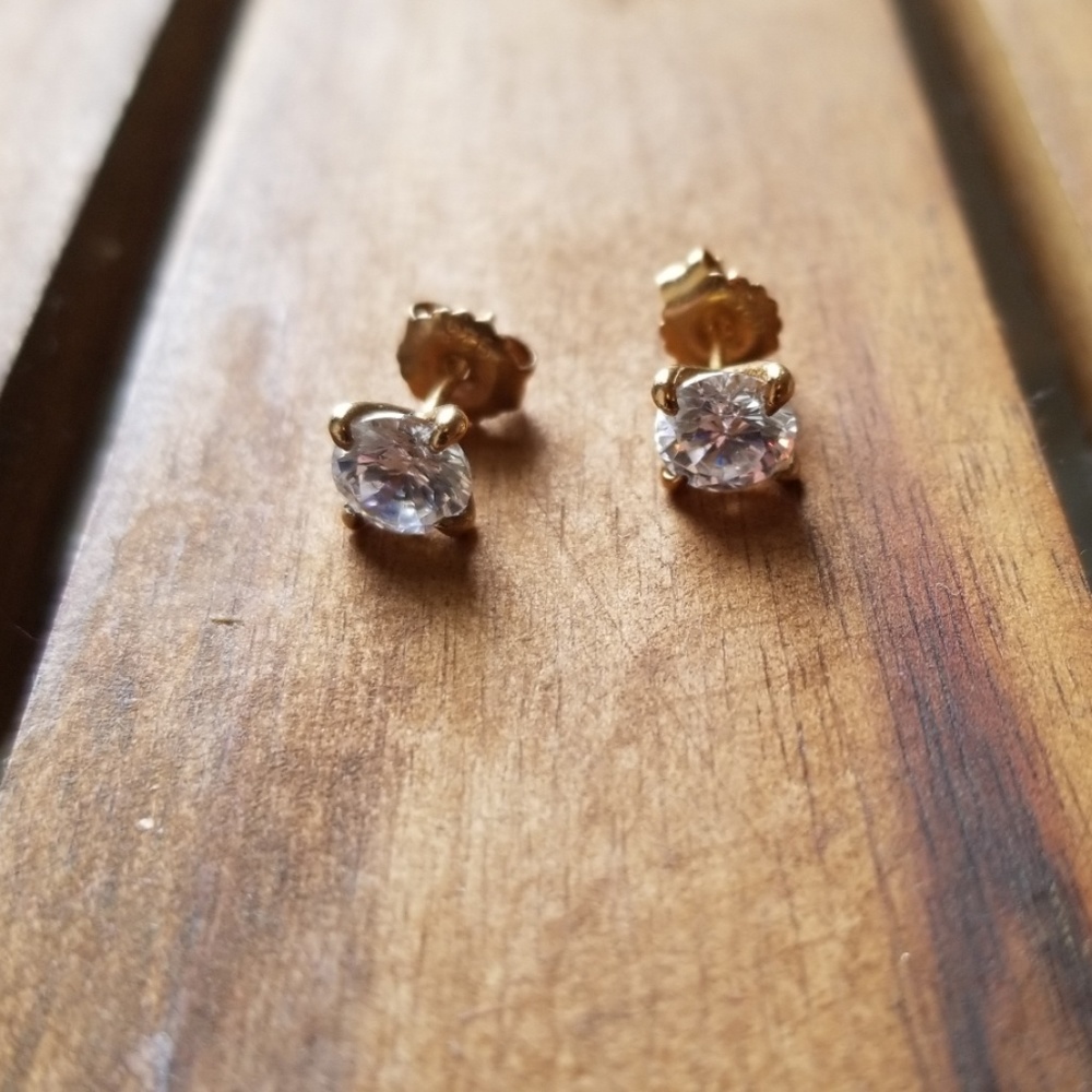 1/4" diamond studs